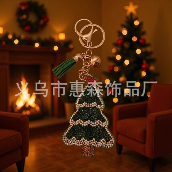 O1CN0139tal41a87mt99UwO_2214423013284-0-cib Wholesale Christmas Tree Diamond Keychain