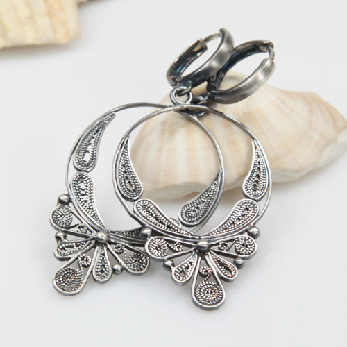 Wholesale Vintage Flower Alloy Earrings