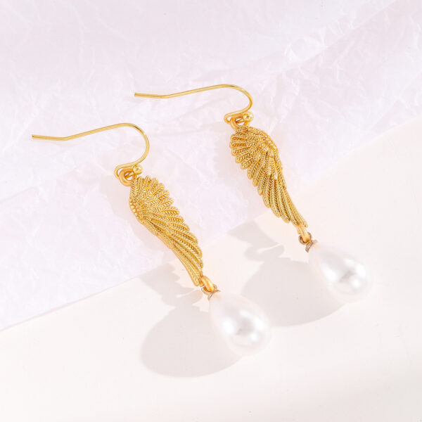 Wholesale Gold Wing Alloy Earrings