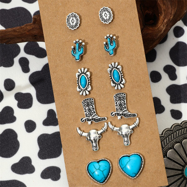 O1CN013hhduu1WlGyDStyRu_2318052828-0-cib Wholesale Turquoise Western Style Retro Bull Head Boots Moon Heart Shape Zinc Alloy Stud Earring Set