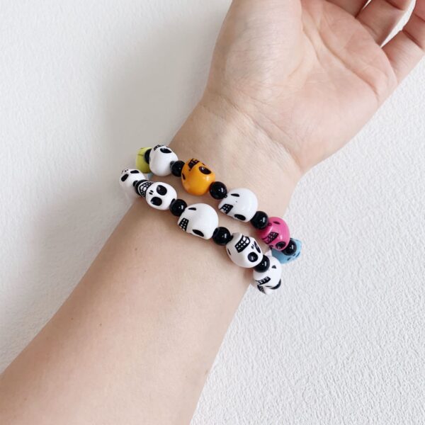 Wholesale Halloween Skull Resin Bracelet