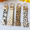 Wholesale Leopard Cow Leather Horsehair Classic Retro Fashion Keychains