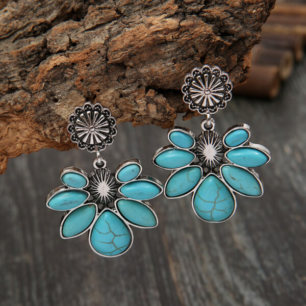 O1CN0146Rkke1qyMPCiq2GP_2206372095564-0-cib Wholesale Vintage Bohemian Flowers Turquoise Alloy Earrings