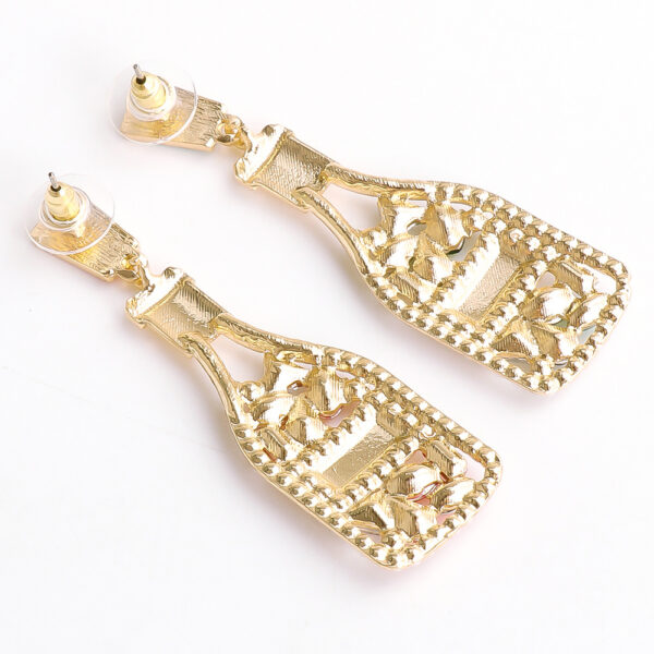 O1CN014GDJMn2BkG9DOFVlo_2031248376-0-cib Wholesale Champagne Colored Wine Bottles Filled with Diamond and Pearl Alloy Earrings