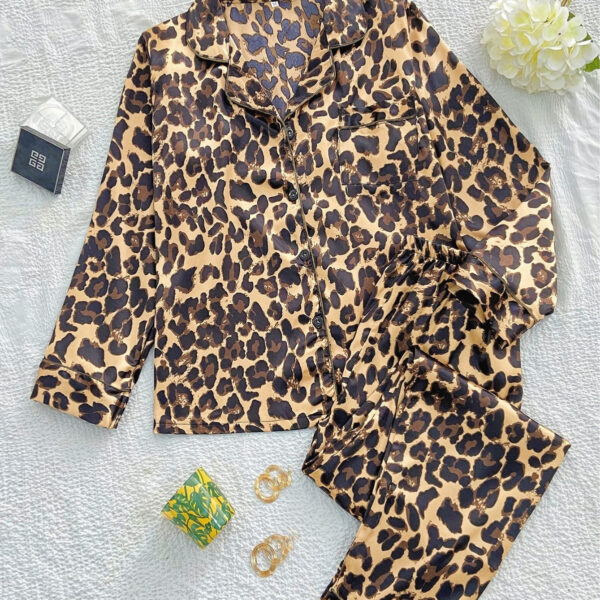 O1CN014W12XF1g0ETz4anjb_2208903404079-0-cib Wholesale Loungewear Set Pajamas