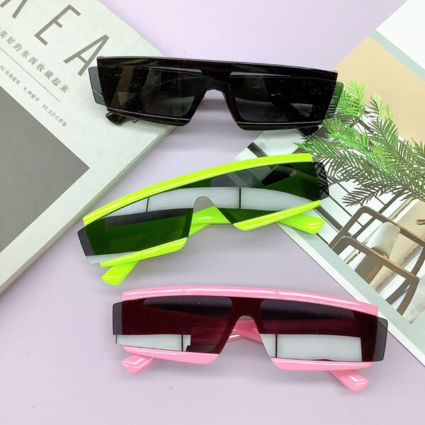 O1CN014XL6Ia1LvNpOk504w_979381361-0-cib Wholesale PC Irregular Conjoined Film Children's Sunglasses