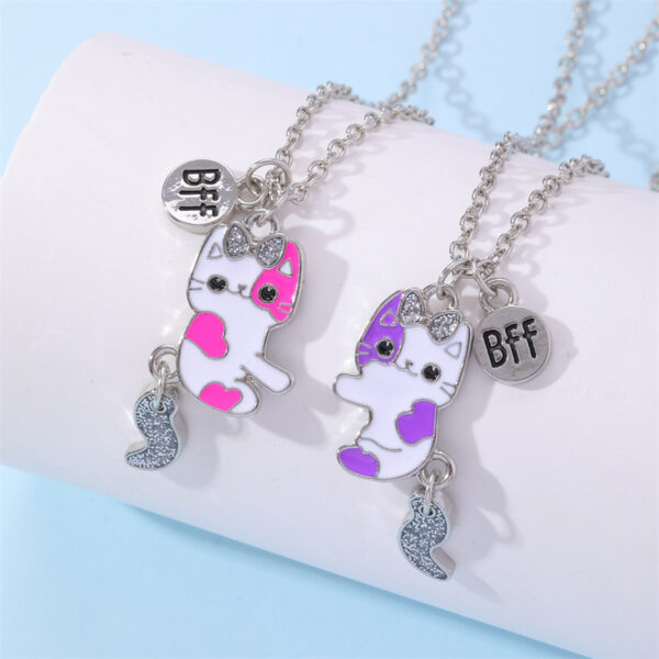 O1CN014Z7SwT1NgqV5qv4wX_2208121451600-0-cib Wholesale Cartoon Cat Fox Avocado Love Stitching Magnetic Necklace