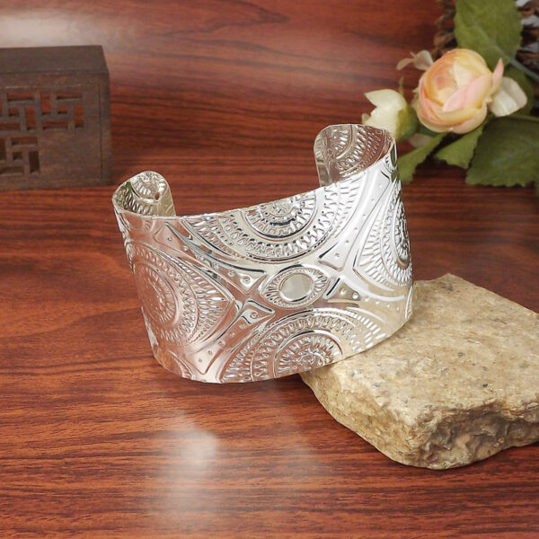 Wholesale Silver Grain Handmade Retro Ethnic Style Bracelet