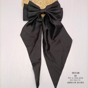 Black-scarf bow