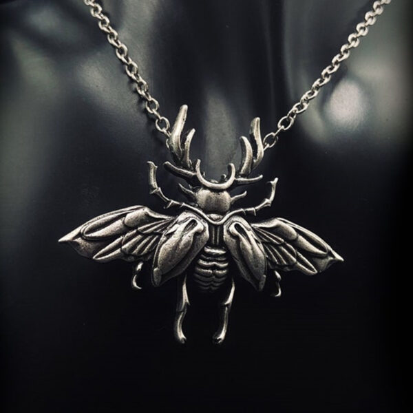 Wholesale Vintage Creative Beetle Insect Pendant Necklace