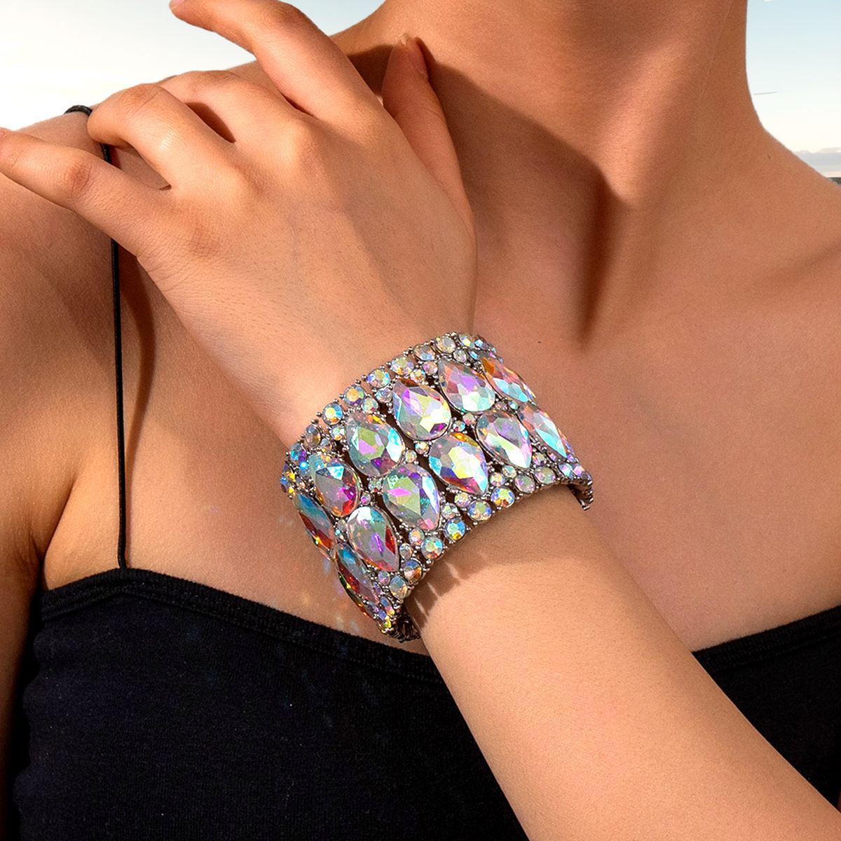 Wholesale pular Fashion Rhinestone Crystal Gemstone Elastic Wide Alloy Bracelet