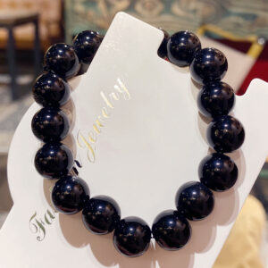 Pure black glass bracelet