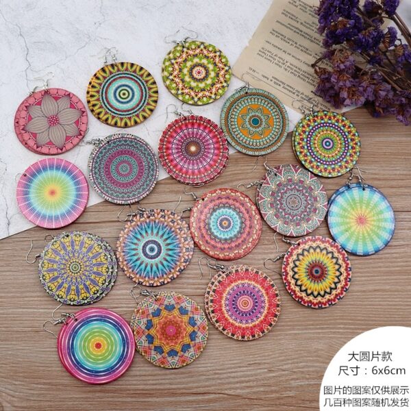 O1CN016FhuWc2CXiviNzY4s_2212424078484-0-cib Wholesale Vintage Printed Wooden Earrings
