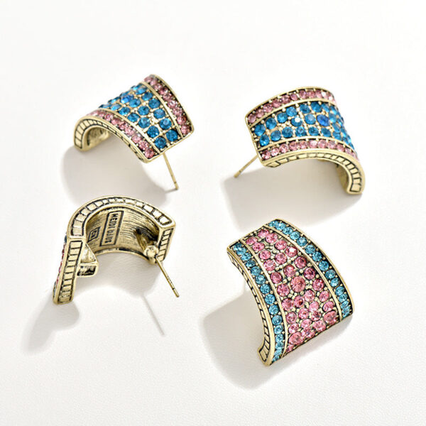 Wholesale Heavy Industry Trapeze Color Diamond C Shape Alloy Earrings