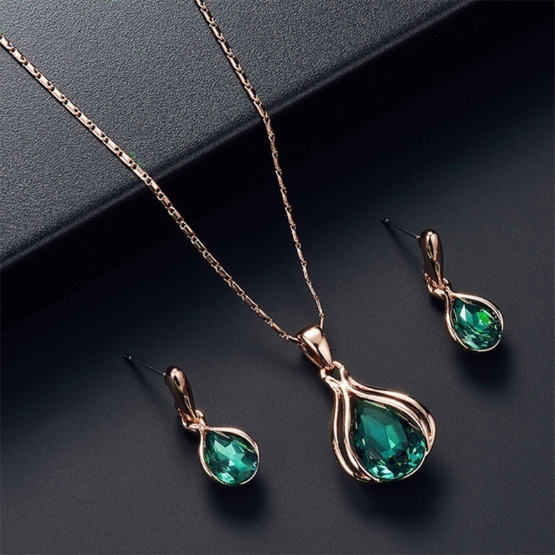 Wholesale Cross-border Yiwu Geometric Earrings Niche Light Luxury Earrings Necklace Women's All-match High-end Ear Studs Necklace Jewelry suit