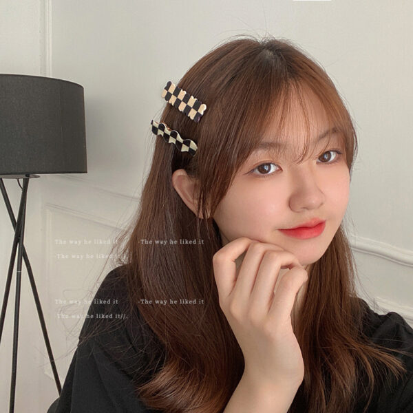 Wholesale Black and White Checkerboard Plastic Hair Clip