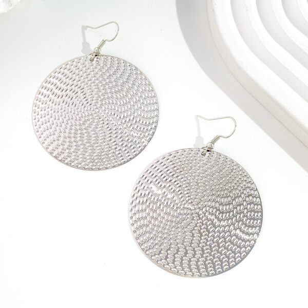 O1CN016sJr5W1WVhSpoeB2h_3379762794-0-cib Wholesale Alloy Electroplated Round Ring Earrings