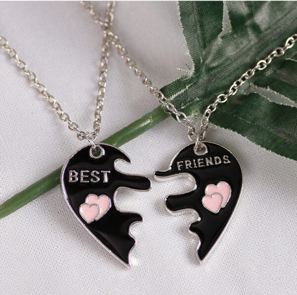 O1CN016w9Xxd23pHWnaEcbC_3260737304-0-cib Wholesale Love Stitching BEST FRIENDS Alloy Necklace Clavicle Chain Two-piece Set