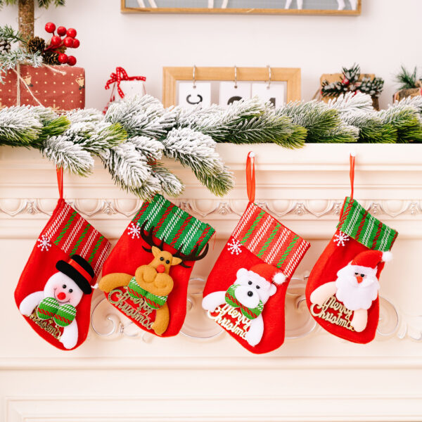 Wholesale Christmas Decoration Snowman Elk Fabric Christmas Socks