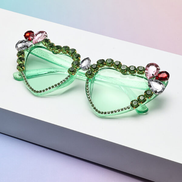 Wholesale Peach Heart PC Sunglasses