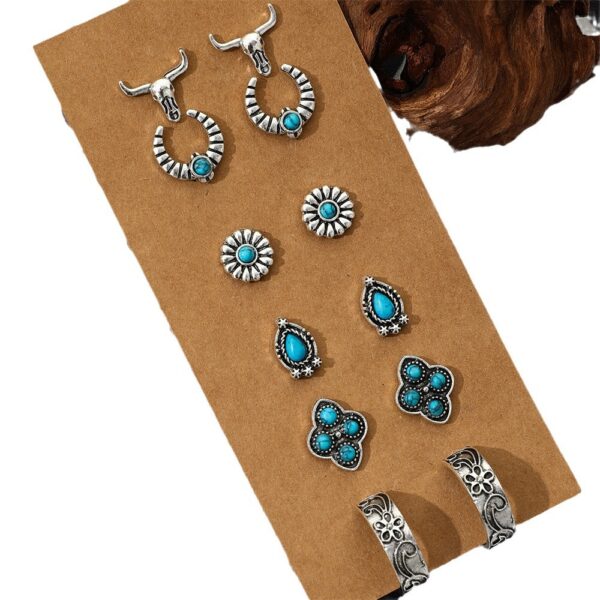 O1CN017nvs3G1WlH2EQcvTI_2318052828-0-cib Wholesale Turquoise Western Style Retro Bull Head Boots Moon Heart Shape Zinc Alloy Stud Earring Set