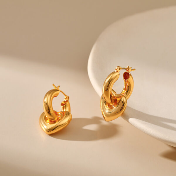 Wholesale Copper Plated 18K Real Gold Hollow Love Earrings