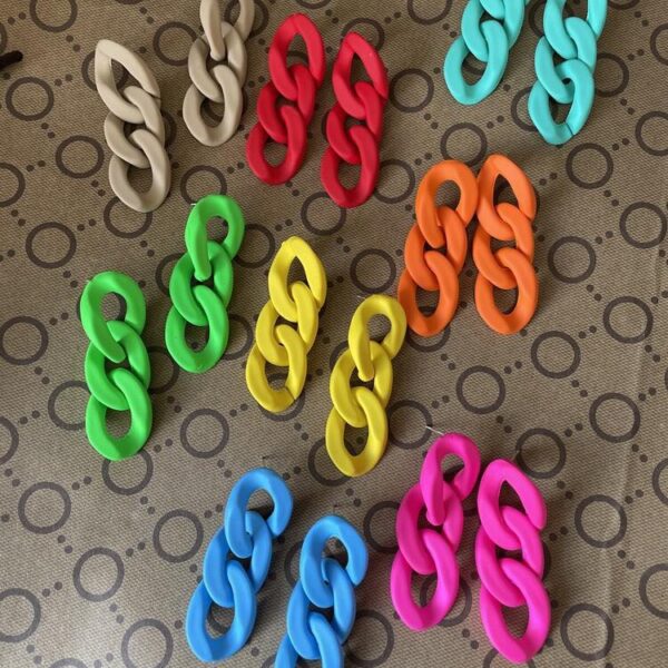 Wholesale Colorful Circle Chain Acrylic Earrings
