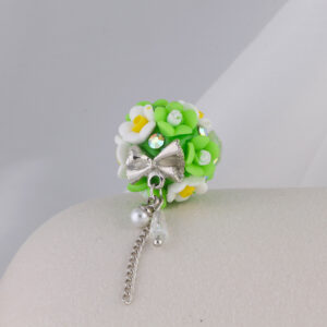 Green + white mixed flowers