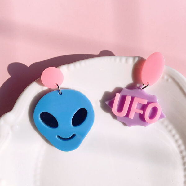 Wholesale Earrings Acrylic Cute Cartoon Alien