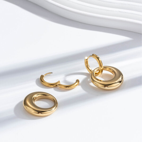 O1CN018W9xyJ1myaK5vg2RC_2215911815023-0-cib Wholesale 18K Real Gold Stainless Steel Round Earrings
