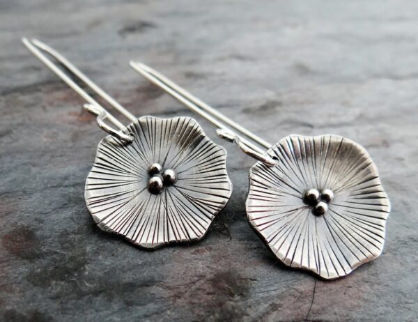 Wholesale Vintage Lotus Leaf Ethnic Alloy Earrings