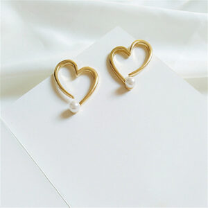 Wholesale Alloy Hollow Heart Pearl Earrings