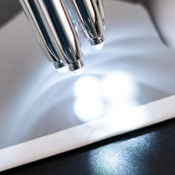 O1CN0196zwwt1mwIBSBWGYm_1133525018-0-cib Wholesale Metal Touch LED Light Multifunctional Ballpoint Pen