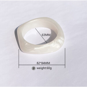 13#Square ivory white