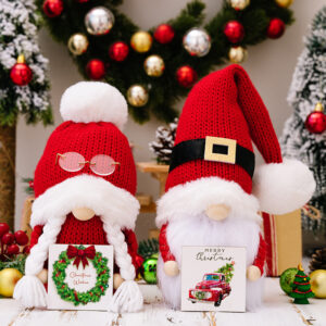 O1CN019UfEyk1DC1kVRyM8g_940940179-0-cib Wholesale Christmas decorations wool ball knitted hat doll