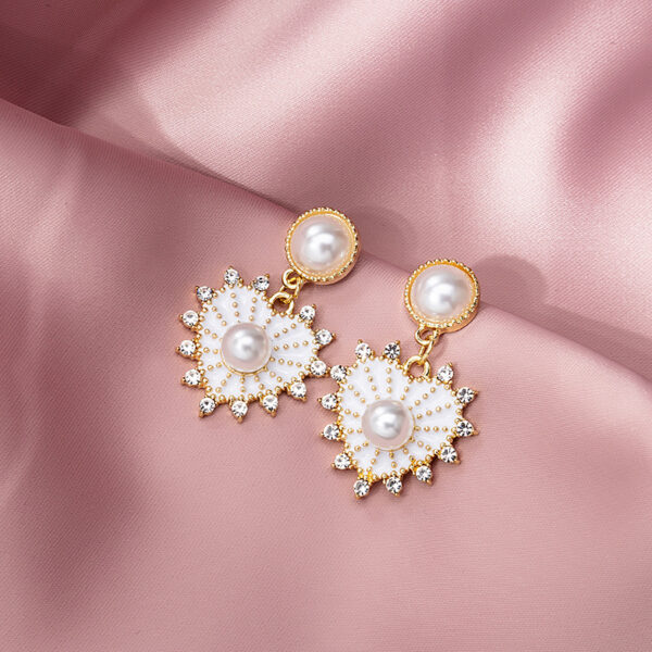 Wholesale Vintage Fine Diamond Pearl Alloy Earrings