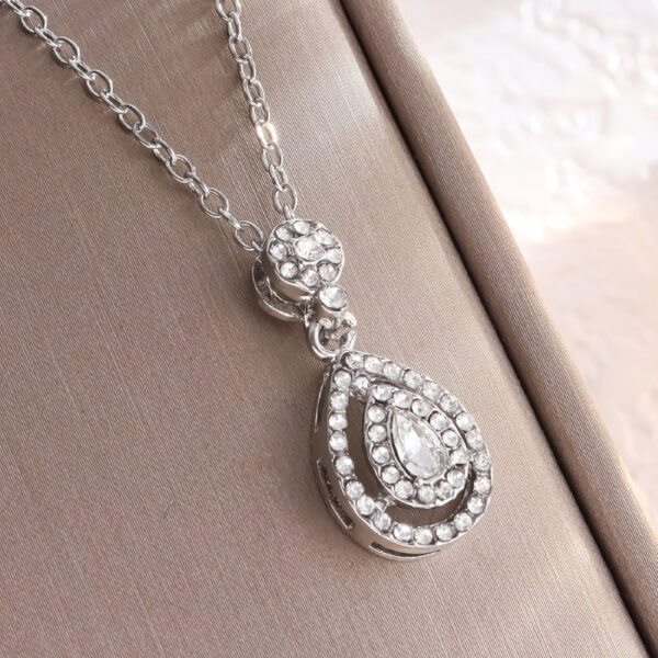 Wholesale Alloy Water Drop Pear Shaped Moissanite Pendant Necklace
