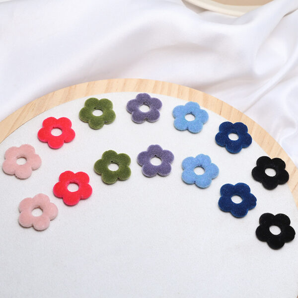 O1CN019ewY1v1Rx76y6aSOo_2200763052177-0-cib Wholesale of Retro Velvet Hollow Large Flower Bead Jewelry Materials