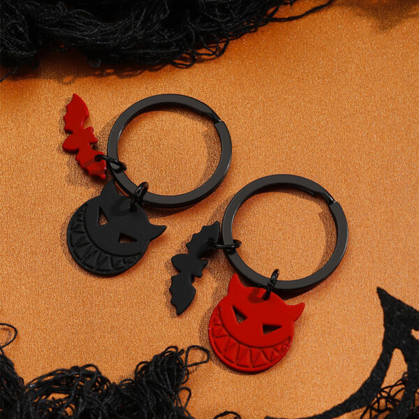 O1CN019mmKOz1bFjkLlkAbh_2857743436-0-cib Wholesale Halloween Bat Couple Zinc Alloy Keychain