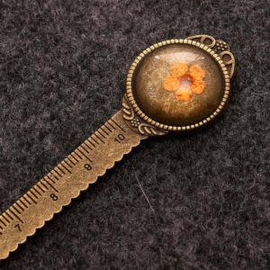 Little Narcissus Orange / Dried Flower Bookmark