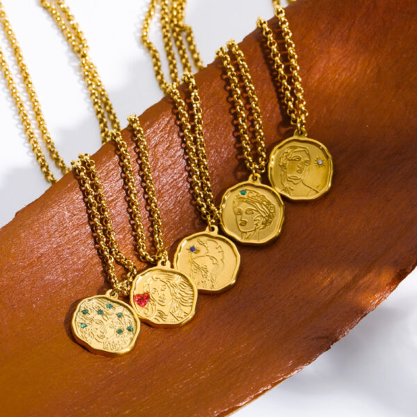 O1CN01A3m3u01X9XqNAb2Gy_2210559832881-0-cib Wholesale God Athena Medusa Pendant Stainless Steel Sweater Chain