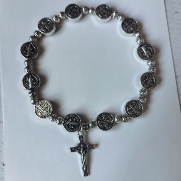 O1CN01A5UrBa23Oiyl6RcpO_3687567246-0-cib Wholesale Gold and Silver 2-color Saint Benedict Exorcism Cross Alloy Bracelet