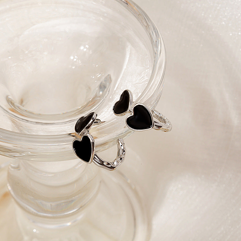 Wholesale Sier Needle Black Vintage Love Earrings