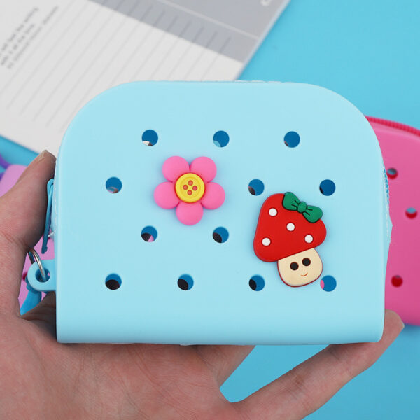 O1CN01ACB3rz1Q4KCsKU3dj_2212933041922-0-cib Wholesale New Creative Kids Cartoon Silicone DIY Hole Bag