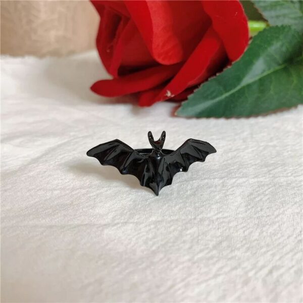 O1CN01ACXcze1WVhOek9NAo_3379762794-0-cib Wholesale of Halloween Bat Alloy Rings