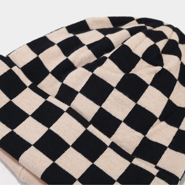 O1CN01AKHl5l2AbGvSb5L4S_2496528221-0-cib-1 Wholesale Winter Hat Checkerboard Knitted Hat Plush Hat