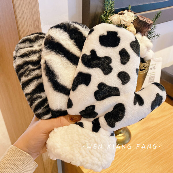 Wholesale Warm Thickened Plush Zebra Print Cow Print Gloves