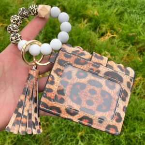 Yellow-brown leopard print