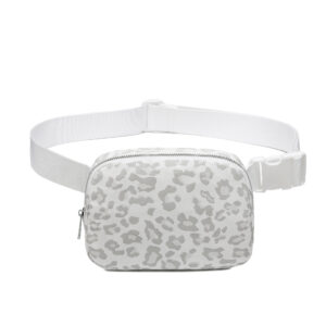Gray leopard print / Below 20L