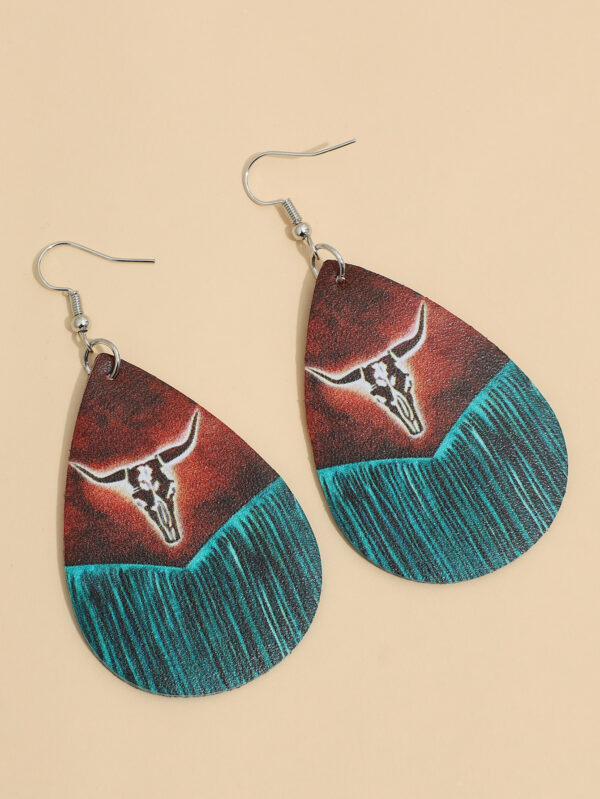 O1CN01AidhXj1qyMbgz7wEn_2206372095564-0-cib Wholesale Western Style Retro Water Drop Shaped Tassel Cow Head Earrings